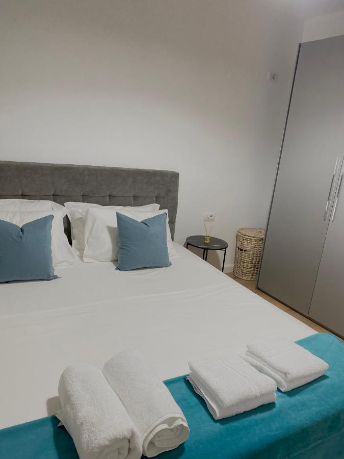 Jolie Center Apartment Tirana Extérieur photo